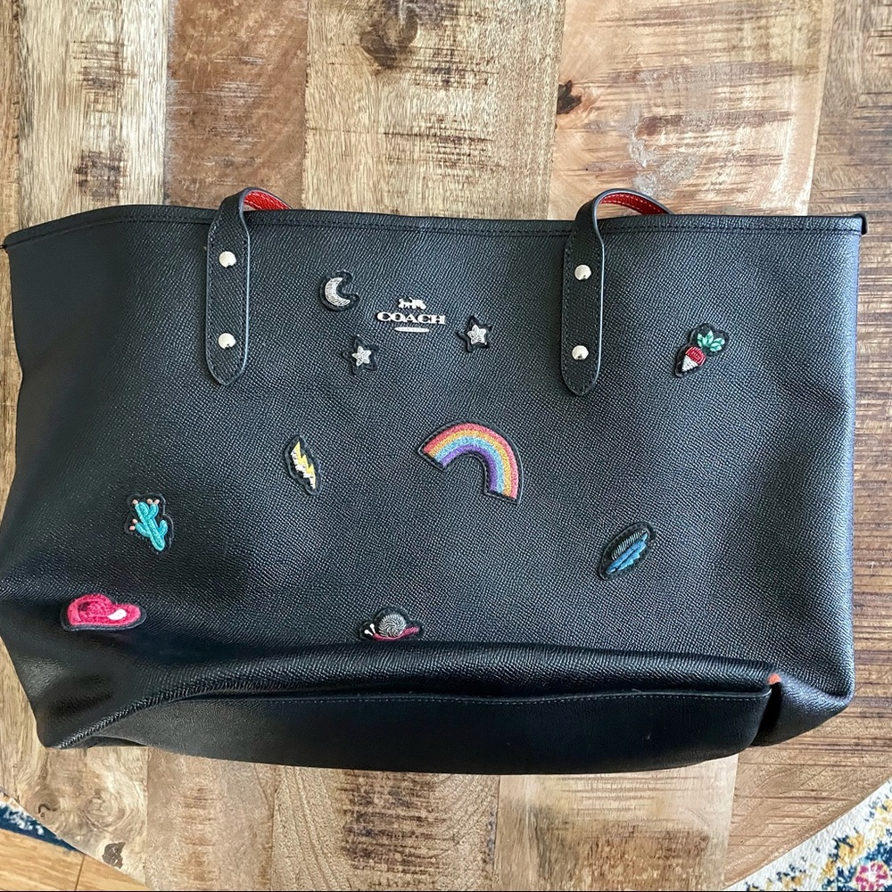 ✨ Coach Tote ✨